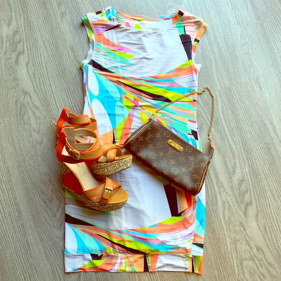 Trina Turk Dresses & Skirts - 🏵Trina Turk Brushstroke Bodycon Dress